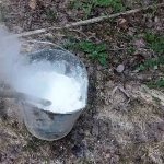 Lime slaking in metal containers