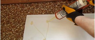 Как клеить панели ПВХ на стену жидкими гвоздями
