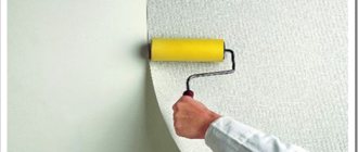 How to glue glass wallpaper for painting?