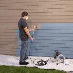 Features of painting a facade with a spray gun