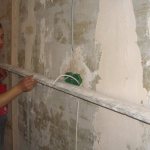 Painting uneven walls in an apartment: technology, tips, difficult moments and specifics